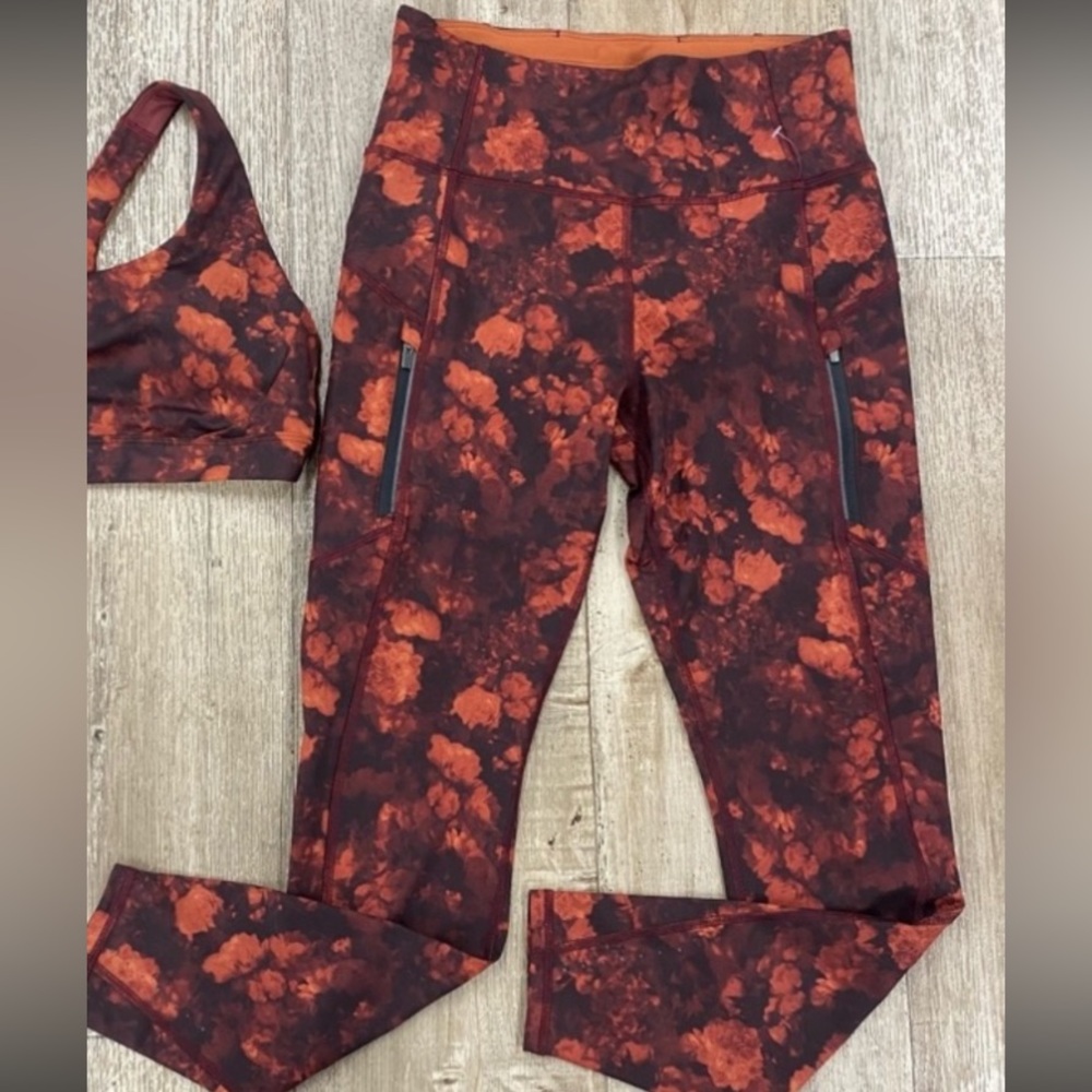 NWOT ATHLETA Frozen Floral Leggings